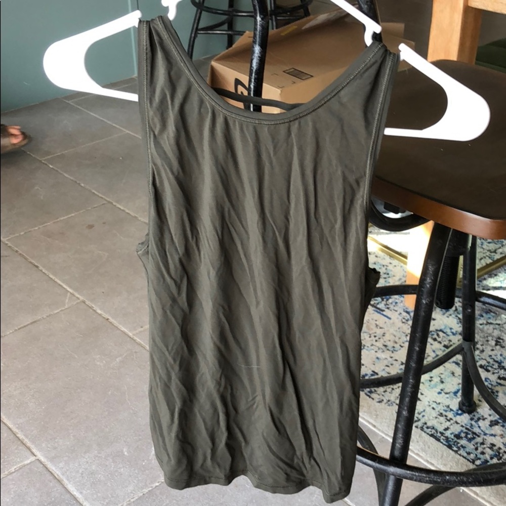 Lulu lemon tank